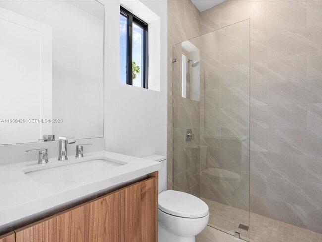 Building Photo - 19701 NE 16th Pl