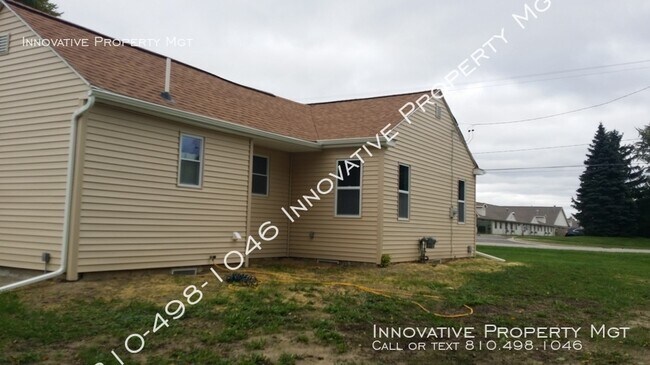 Building Photo - Flint Township 2 bedroom!