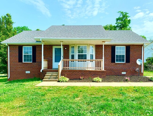 Primary Photo - 1013 Mile High Dr