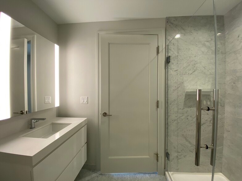 Bathroom - 135 Seaport Blvd