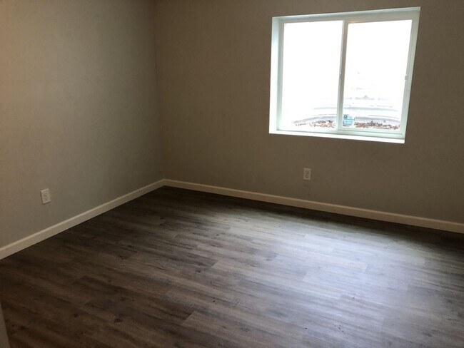 Building Photo - 224 Sherwood Way