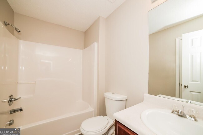 Building Photo - 6801 Fireside Ln