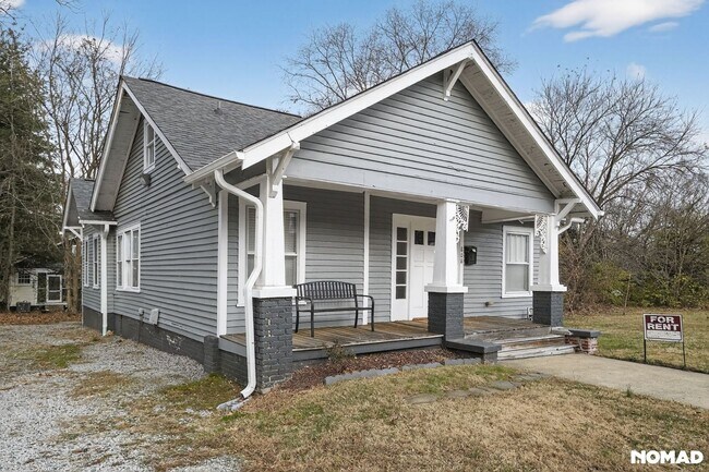 Building Photo - Charming 4BR House in Greensboro
