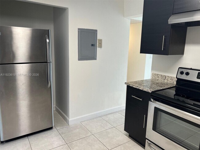 Building Photo - 7727 SW 86th St