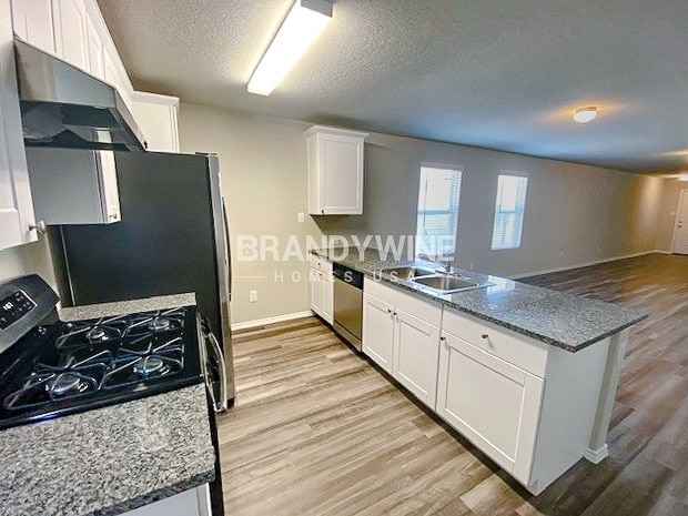 Building Photo - 7018 Winding Shelf