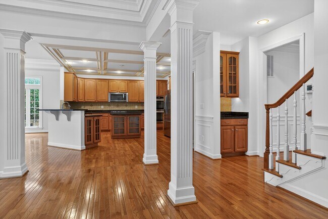 Building Photo - 43286 Canal Creek Pl