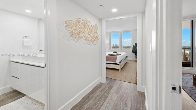 Building Photo - 2301 Collins Ave