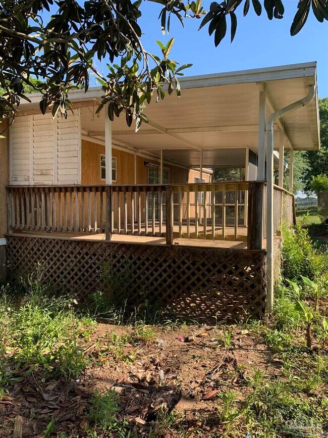 Building Photo - 6850 Bratt Rd