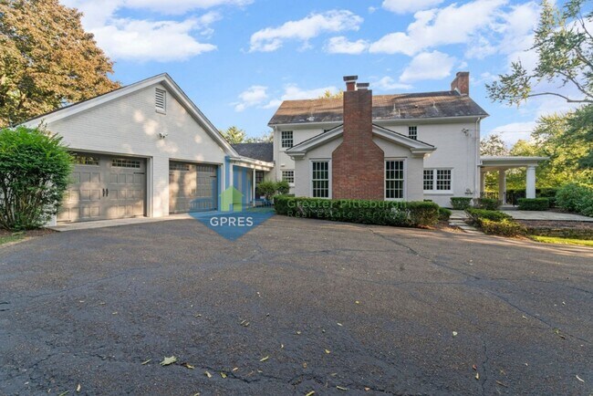 Building Photo - Elegant Fox Chapel 4-Bedroom, 3.5-Bath Home