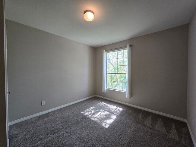 Building Photo - CANYON CREST CONDO