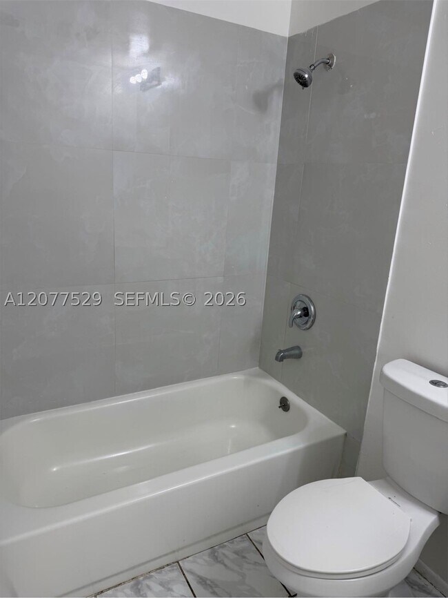Building Photo - 3255 Coral Ridge Dr