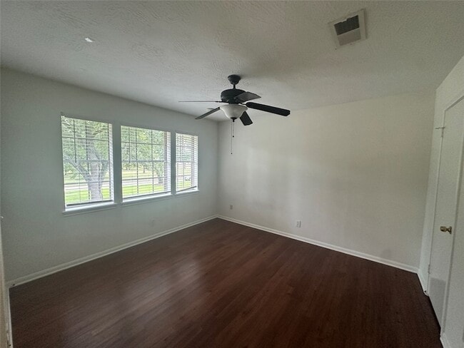 Building Photo - 11610 Cypresswood Dr