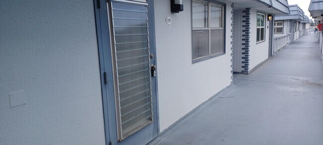 Building Photo - 281 Tuscany Ln