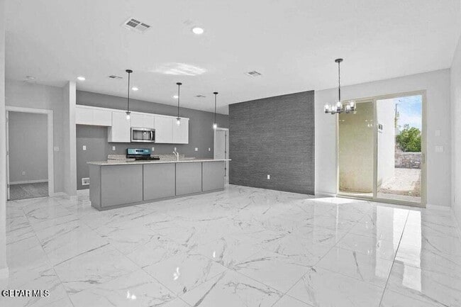 Building Photo - 11492 Summer Dr