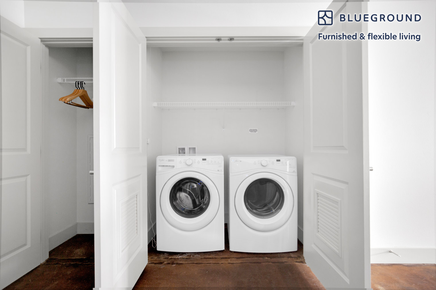 Building Photo - 10595 Main St