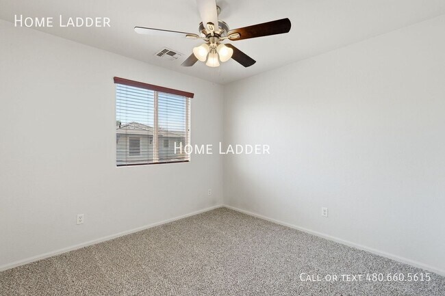 Building Photo - 1035 S Cheshire Ln