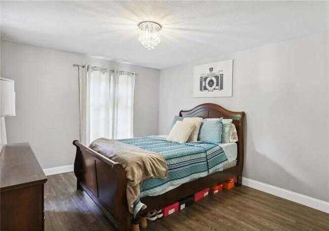 Bedroom - 3117 Colonial Way