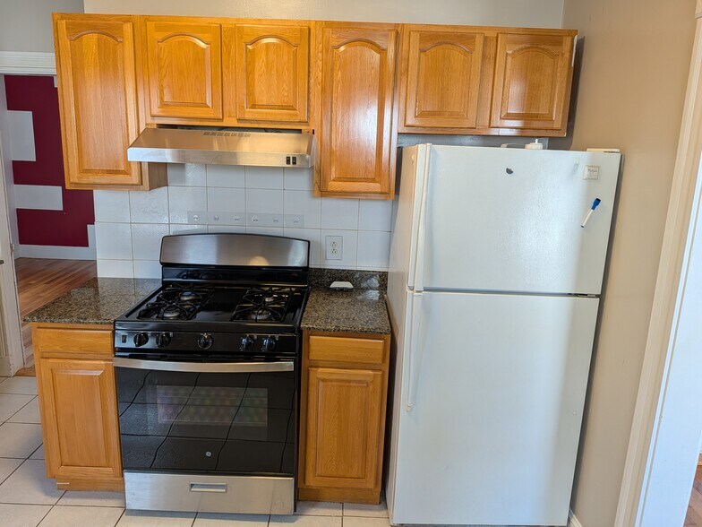 Building Photo - 12 Newbern Ave