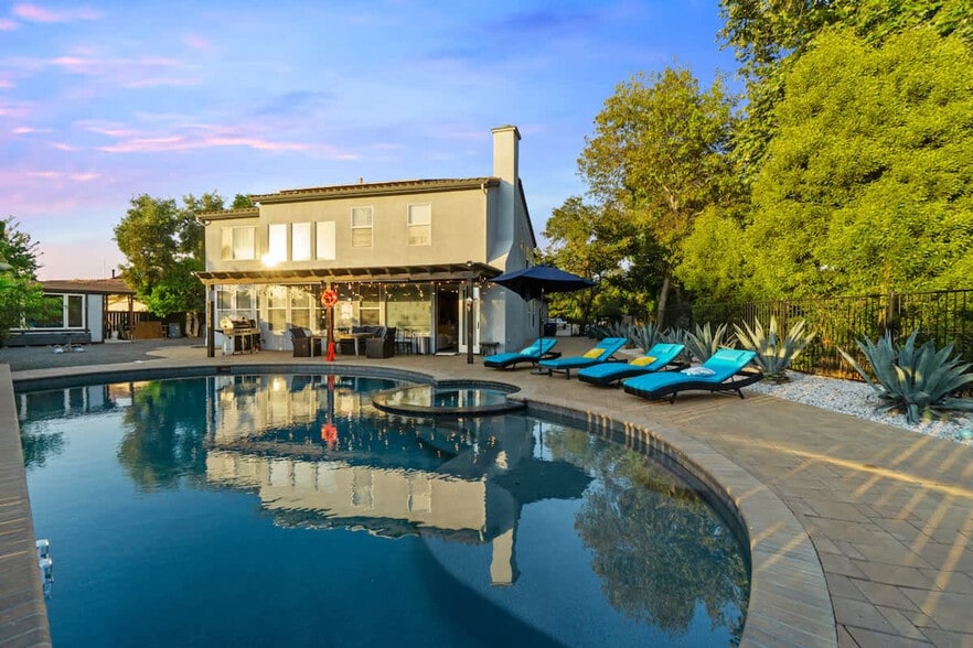 Building Photo - 1107 Shadowcrest Ln