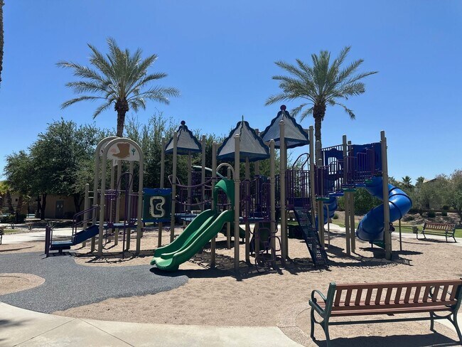 Building Photo - 3 Bedroom 2.5  Bathroom  - Villages at Ran...