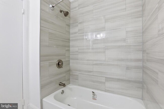 Building Photo - 1242 Liberte Ct