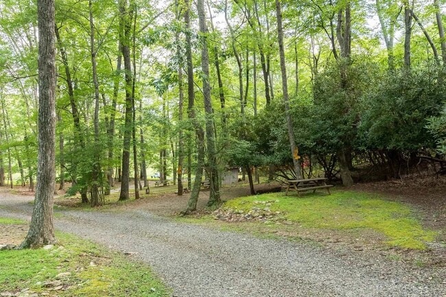 Building Photo - 2015 Union School Rd SW