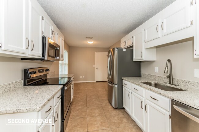 Building Photo - 8236 Hot Springs Dr N