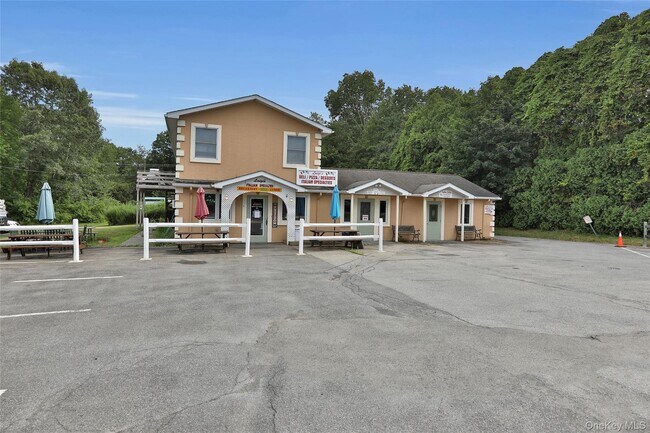 Building Photo - 199 NY-299