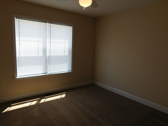 Building Photo - 4204 Arbor Green Way