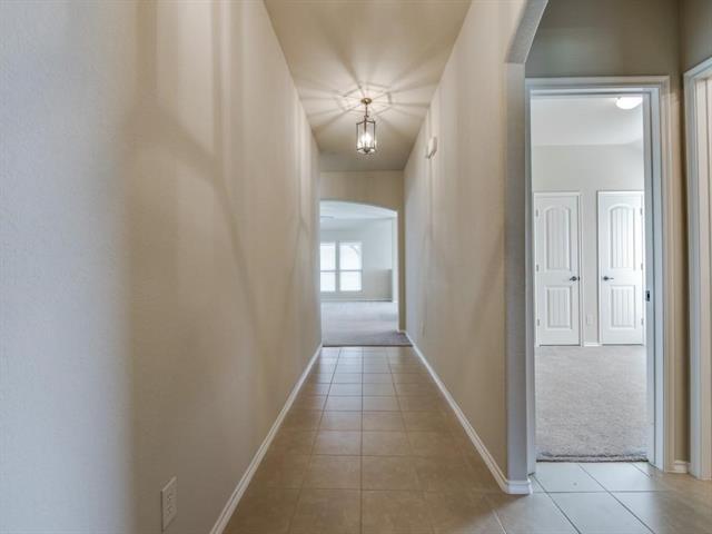 Building Photo - 1302 Riviera Dr