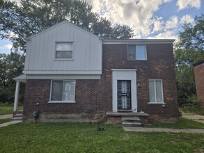 Building Photo - 9151 Mansfield St