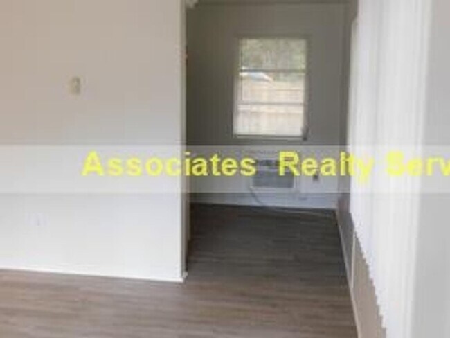 Building Photo - Adams &amp; Federici-911 &amp; 913