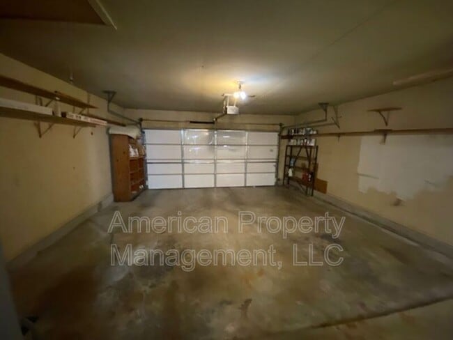 Building Photo - 4651 S Norwood Ave