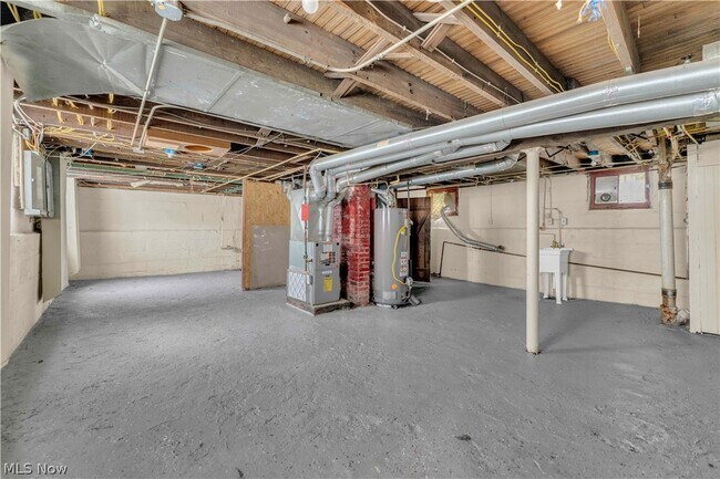 Building Photo - 3617 E 57th St