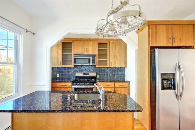 Building Photo - 91 4th St