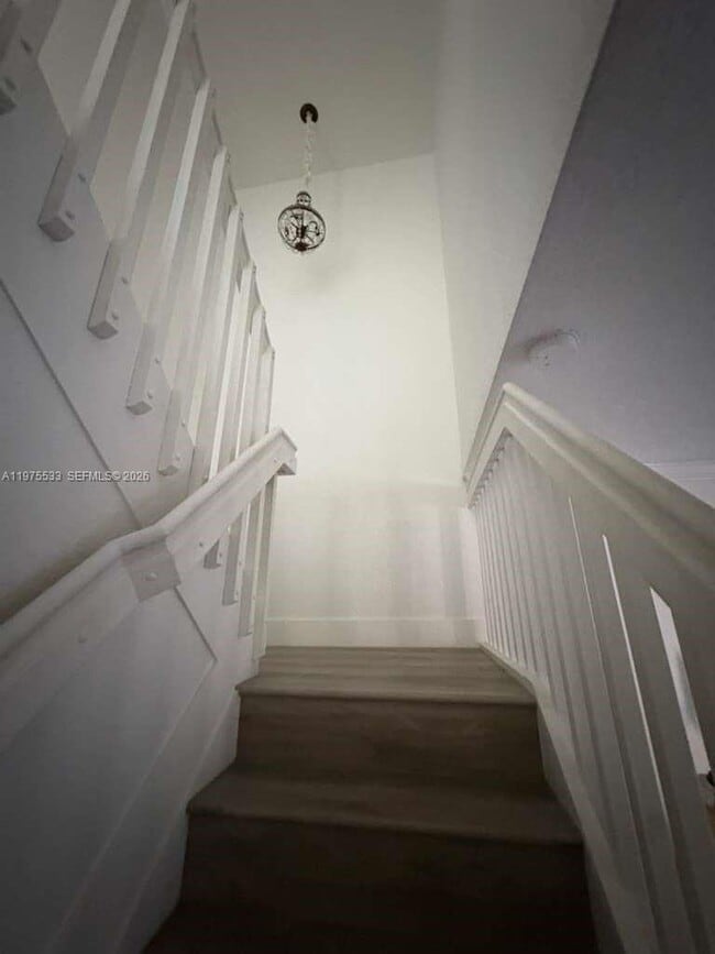 Building Photo - 6104 NW 114th Pl