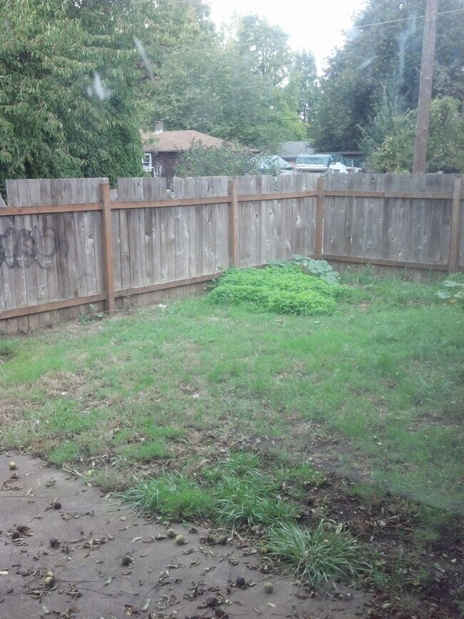 Building Photo - 109nst