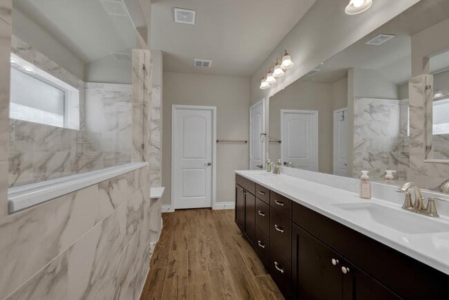 Building Photo - 2287 Gran Cielo Trl