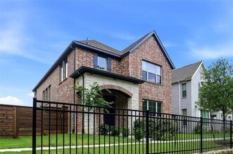 Building Photo - 1808 Sierra Rose Trce