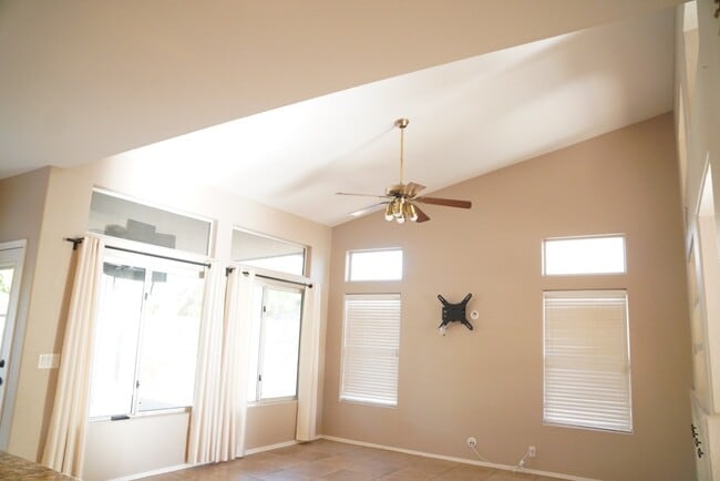 Building Photo - Beautiful Chandler Rental Dobson & Ray