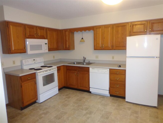 kitchen - 6955 Dorr St