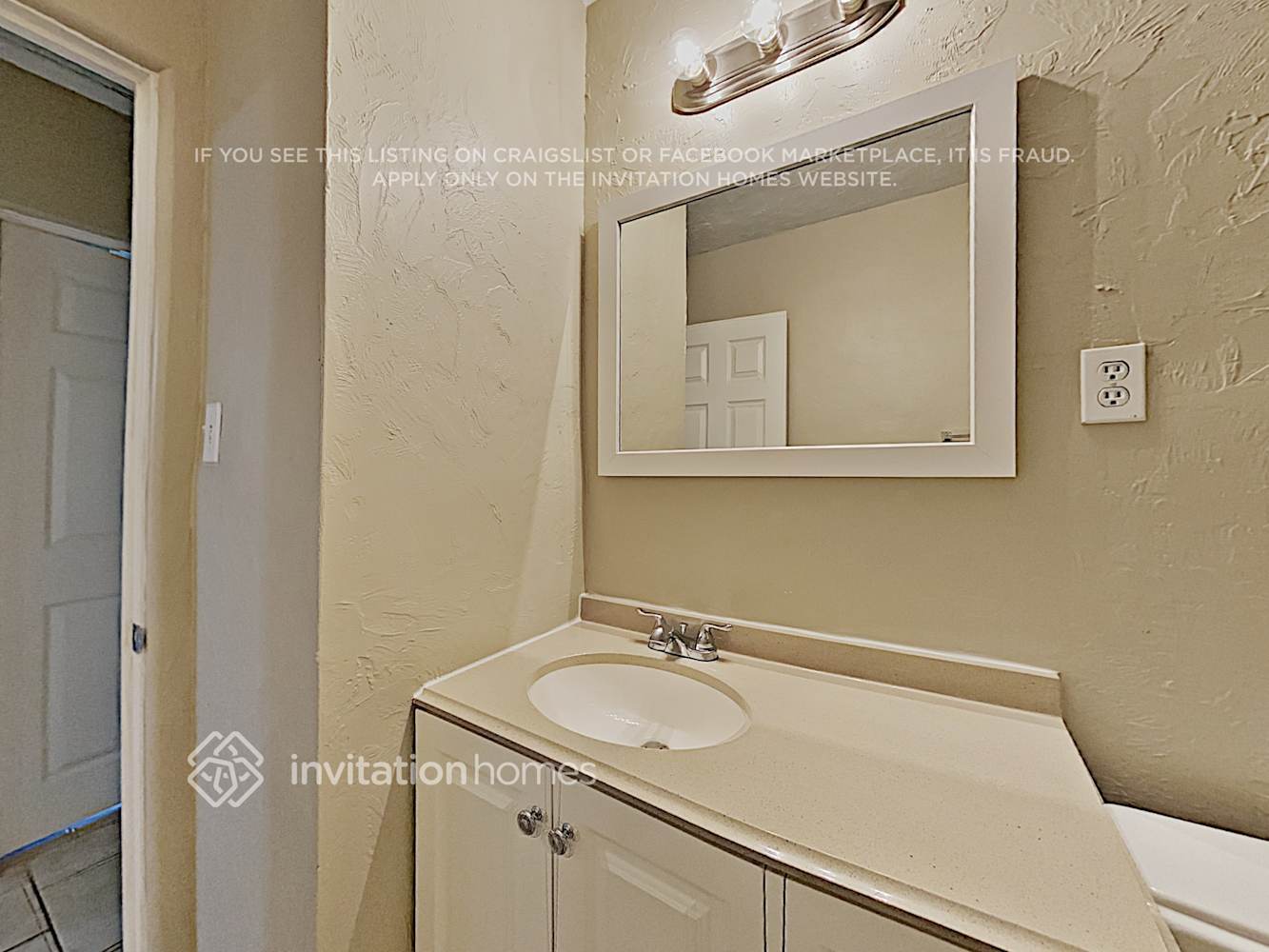 Building Photo - 4144 Worcester Rd