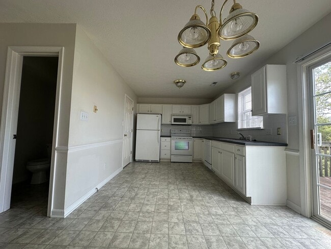 Building Photo - Ashwood Townhomes in Forest, VA