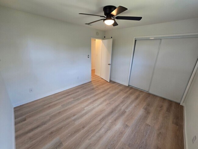 Building Photo - Coconino Ct. 3716-18