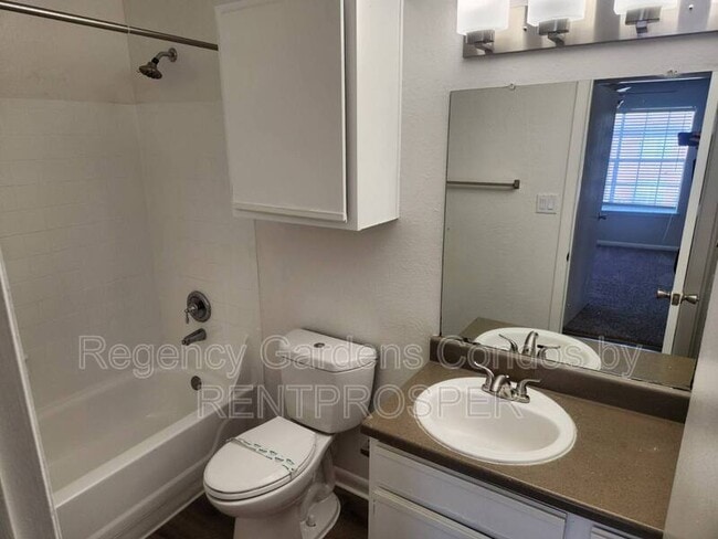 Building Photo - 5533 Chrishire Way