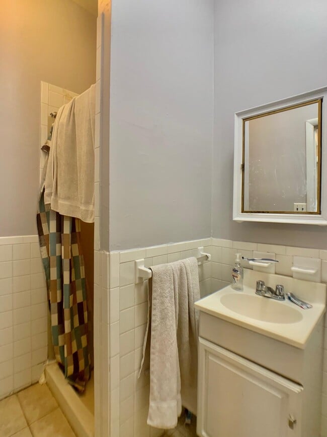 Building Photo - 320 Jefferson St