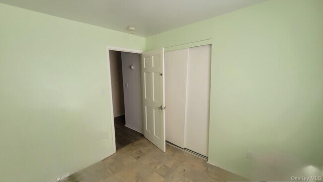 Building Photo - 6201 Spencer Terrace