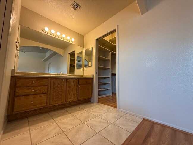 Building Photo - 7525 E 26th St