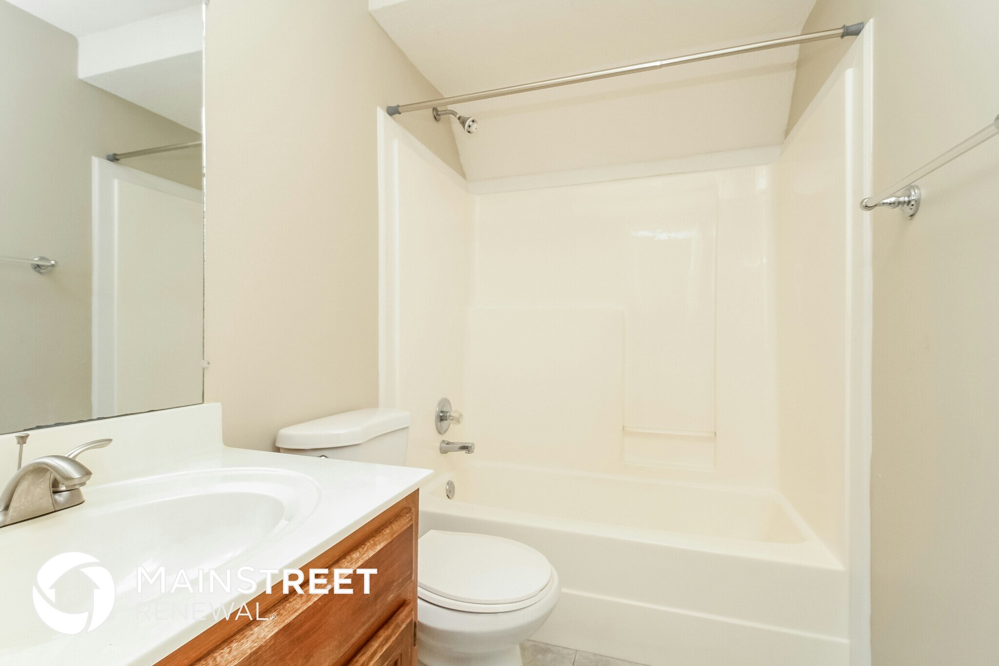 Building Photo - 10104 Fox Chase Dr