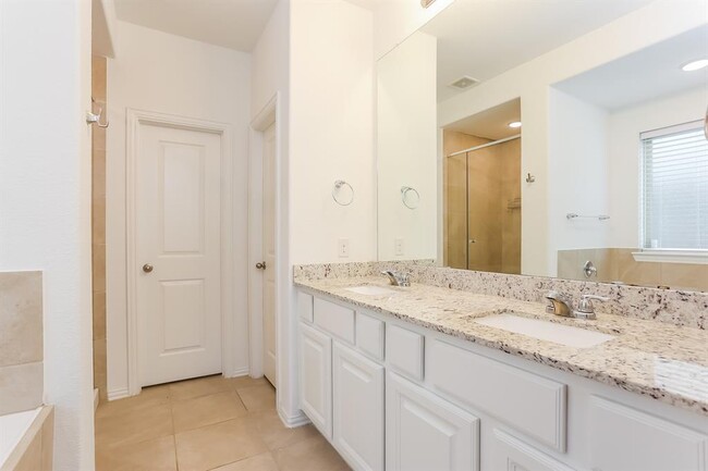 Building Photo - 10539 Dolce Ln